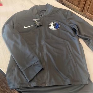 Nike brand Dallas Mavericks, men's jacket, new with tags size medium